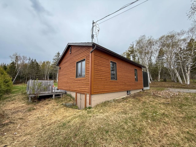 Extérieur — 1980 Boul. de Grande-Grève, Gaspé