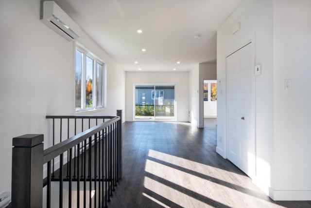 Hall d'entrée — 663 Rue Jacob-Nicol, Roxton Pond