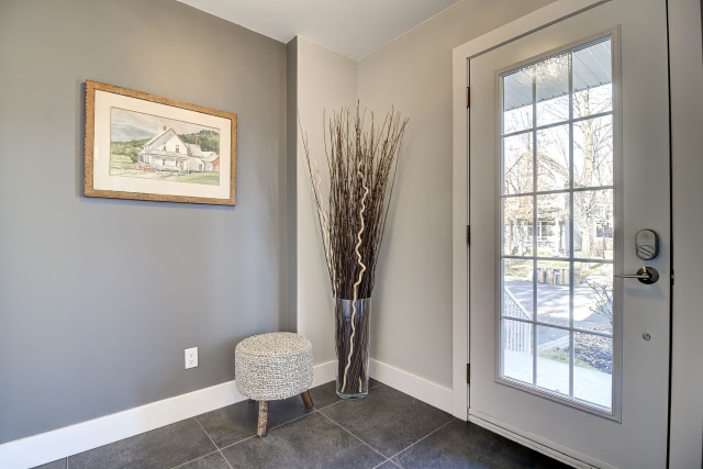 Hall d'entrée — 378 Av. des Peupliers, Bois-des-Filion