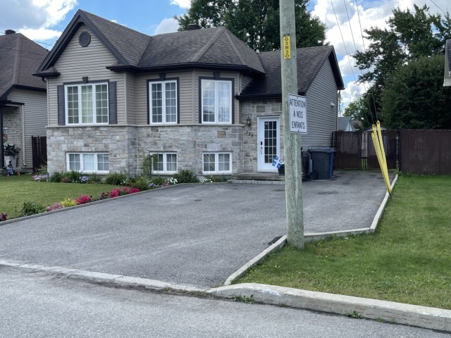 Photo 2 — 159 Rue R.-L.-Rivard, Saint-Lin-Laurentides