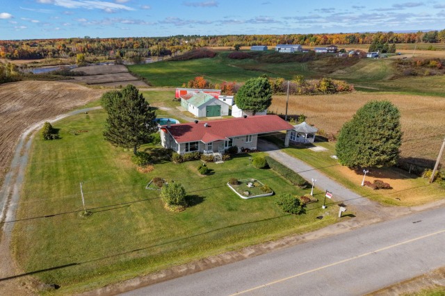Photo aérienne — 7490 Av. Nicolas-Perrot, Bécancour