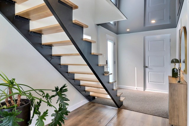 Hall d'entrée — 807 Route de Tadoussac, Saguenay
