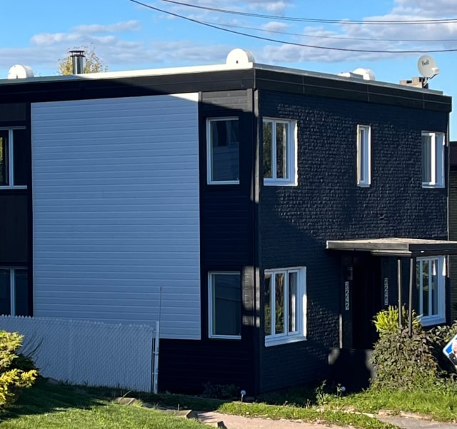 Façade — 1242 - 1244 2e Avenue, Saguenay