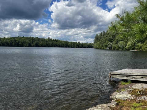 Accès au plan d'eau