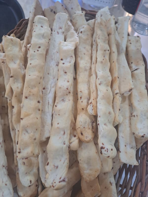 Grisin de salame x 100 grs