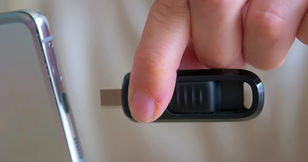 کدام یک انتخاب بهتری است؟ مقایسه جامع فلش مموری‌های USB-C و USB-A