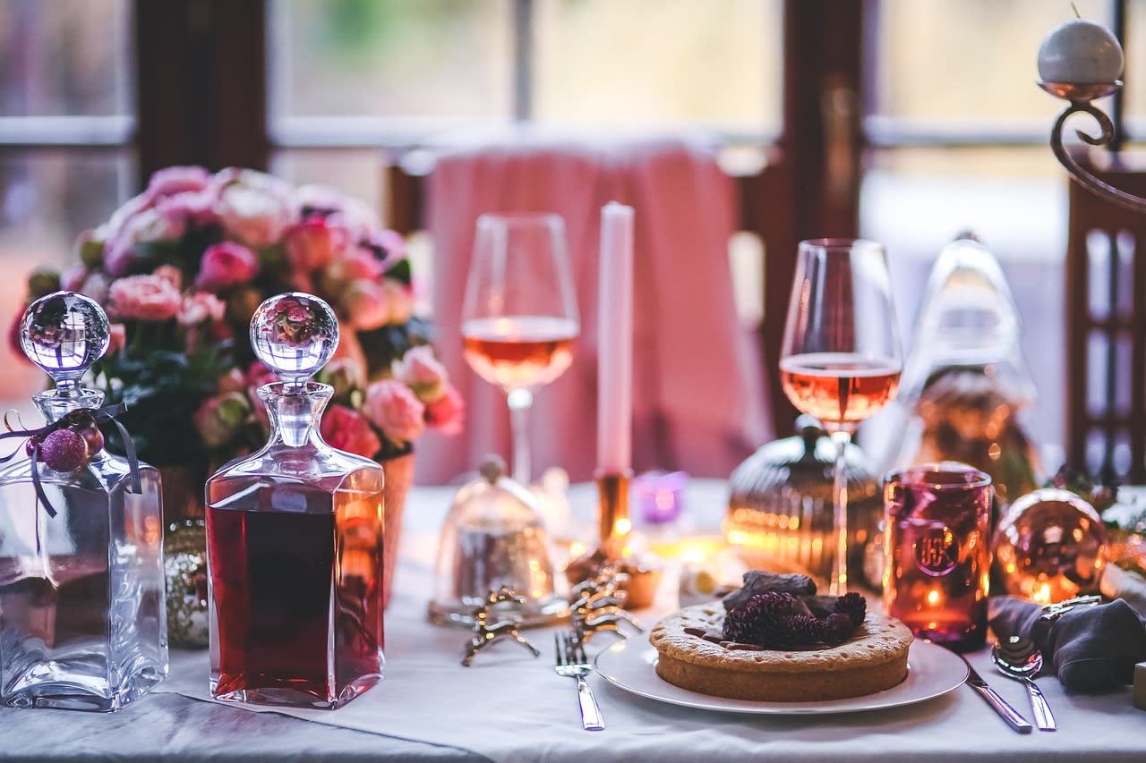 Photo by kaboompics on Pixabay https://pixabay.com/photos/table-setting-celebration-feast-791148/ 
