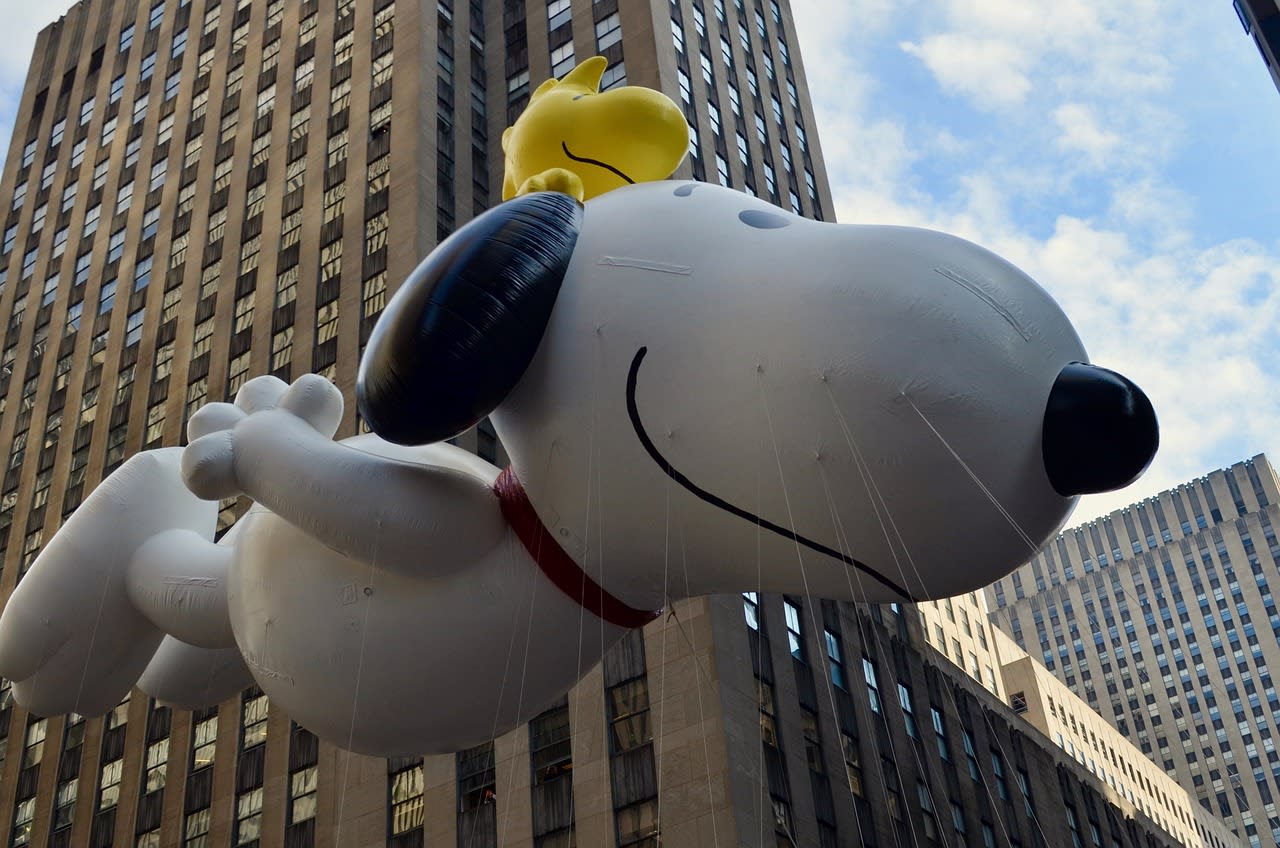 https://pixabay.com/photos/thanksgiving-parade-snoopy-newyork-2428514/ Photo by PilotBrent on Pixabay