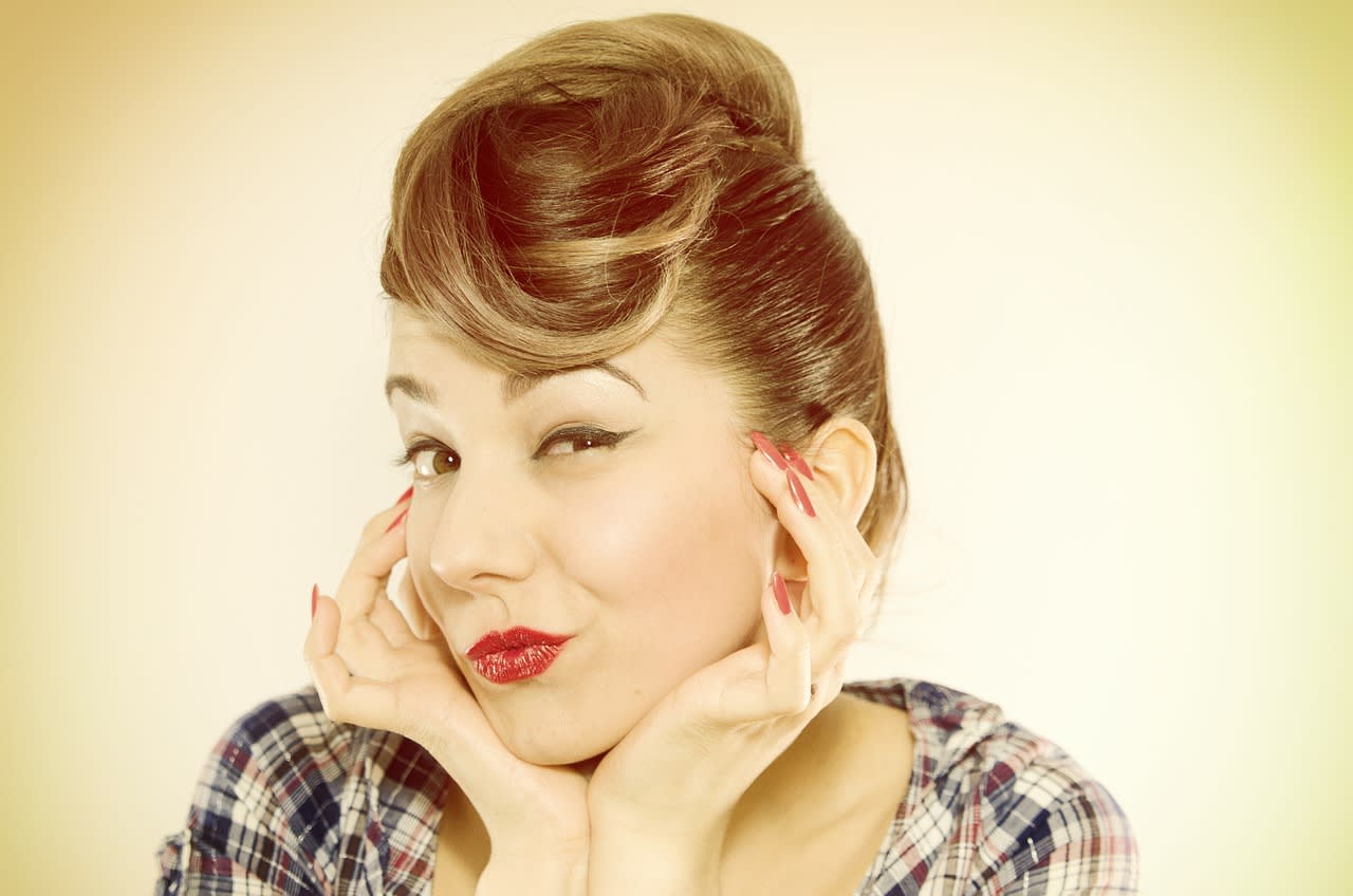 Photo by Stuchy on Pixabay https://pixabay.com/photos/females-pin-up-girl-fashion-people-1450050/ 