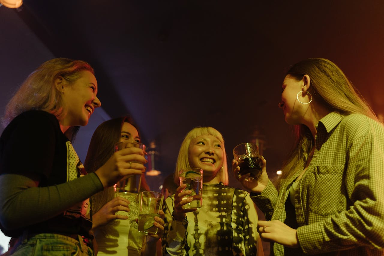 https://www.pexels.com/photo/festive-alcohol-bar-drinks-6531464/ Photo by cottonbro studios on Pexels