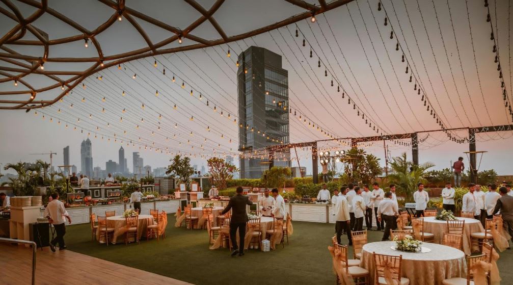 Photo by rosario fernandes: https://www.pexels.com/photo/tables-and-chairs-in-the-event-hall-3835638/