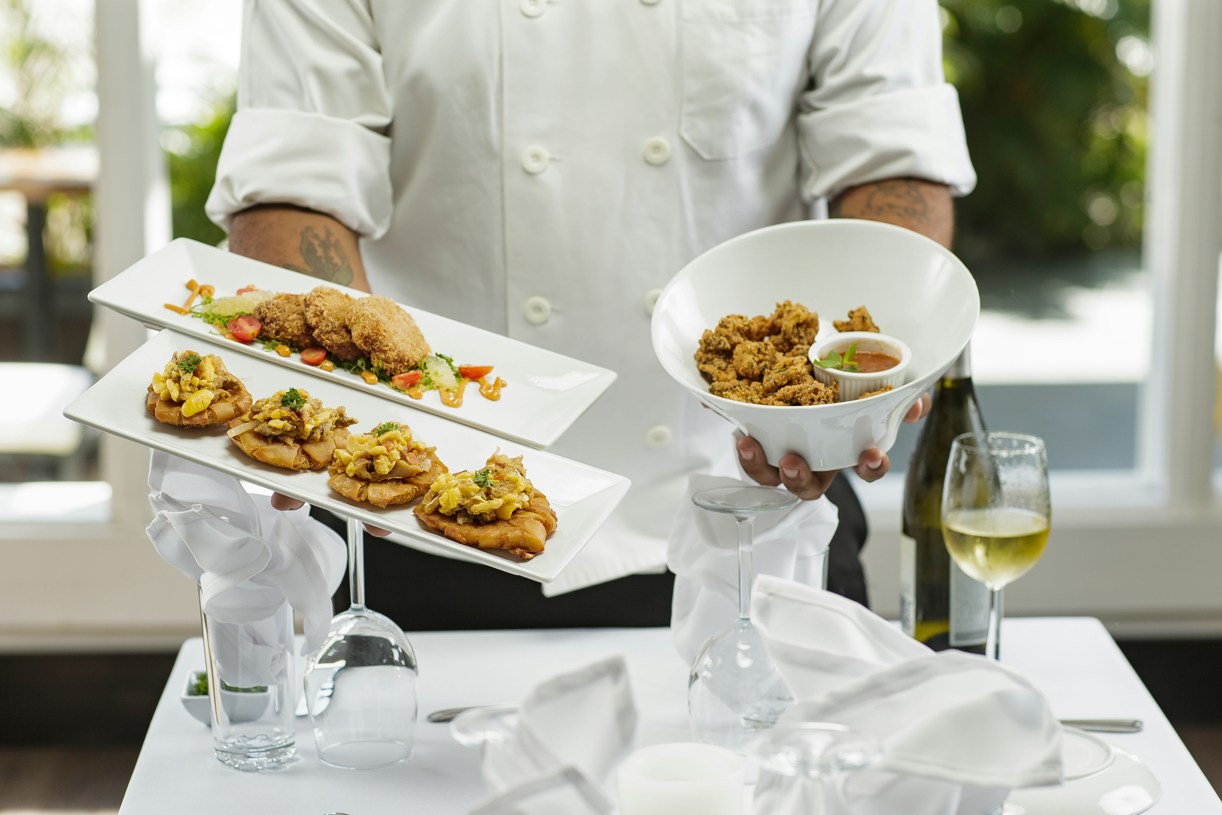 https://unsplash.com/photos/person-in-white-dress-shirt-holding-white-ceramic-bowl-with-food-97QhpsWNnCE