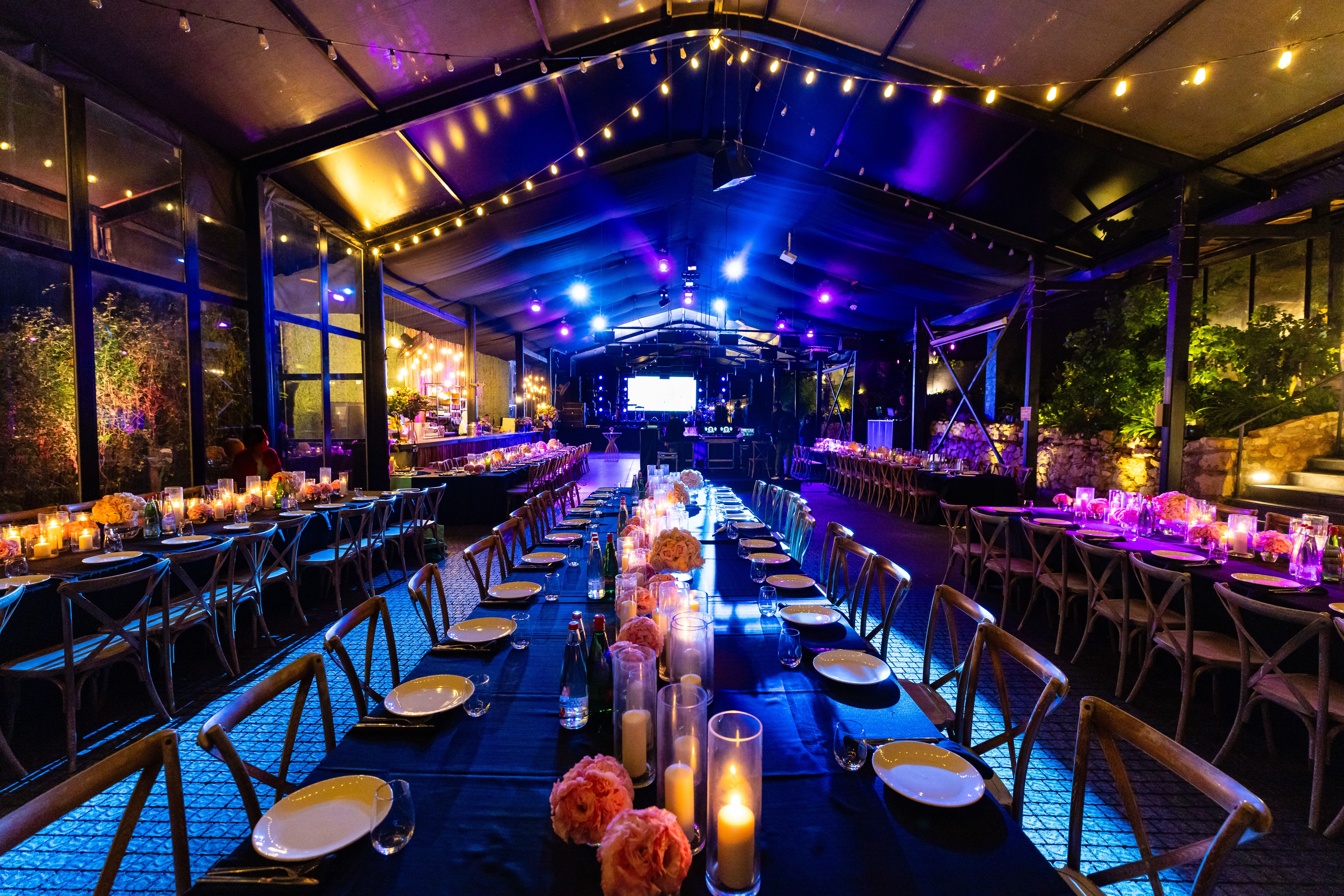 https://www.pexels.com/photo/elegant-event-venue-with-ambient-lighting-38446259/