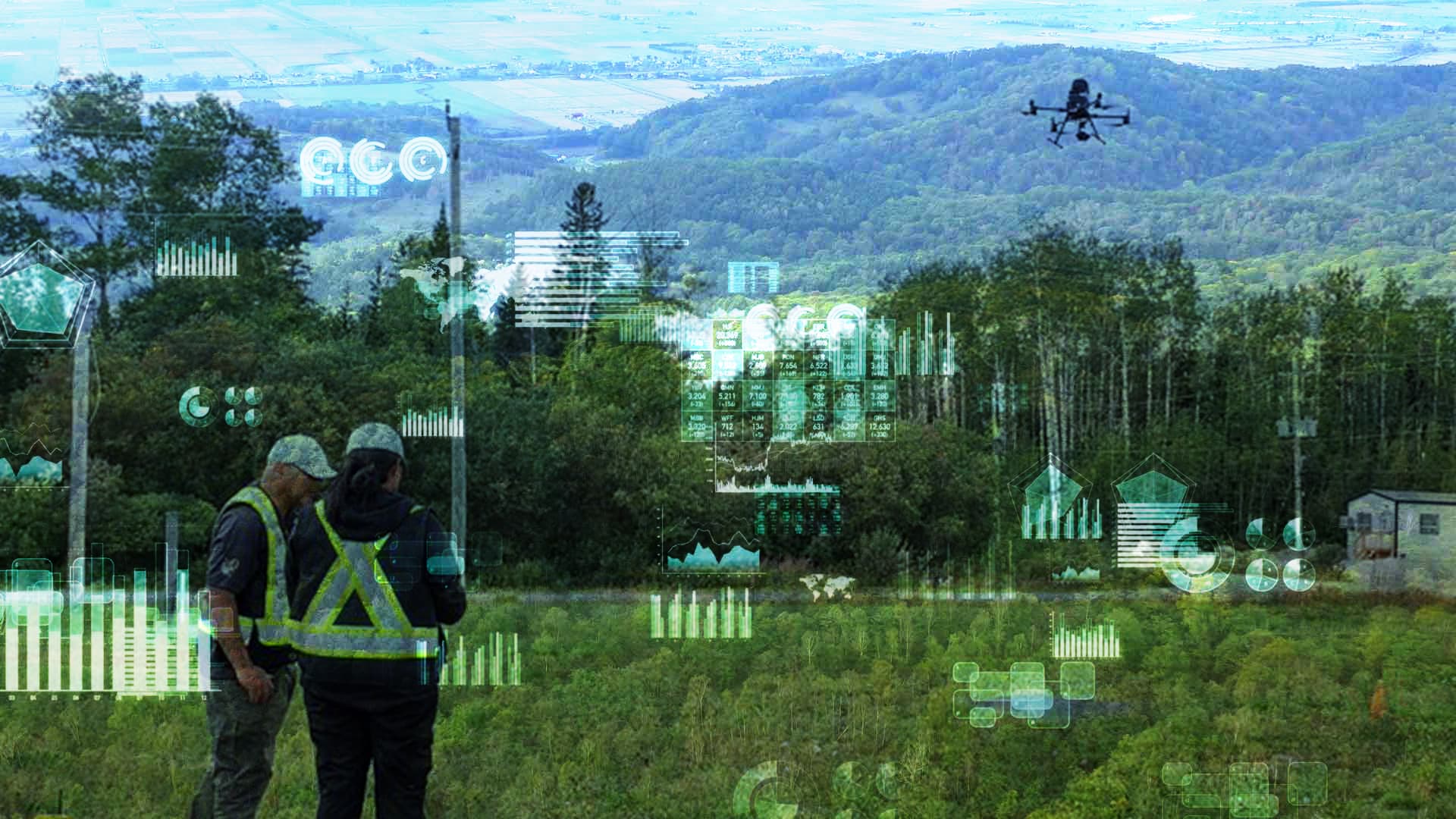 Deux géomètres autochtones pilotant un drone dans une forêt montagneuse, avec des graphiques et des tableaux superposés à la forêt symbolisant la gouvernance des données, la gestion des terres et l’infrastructure technologique.