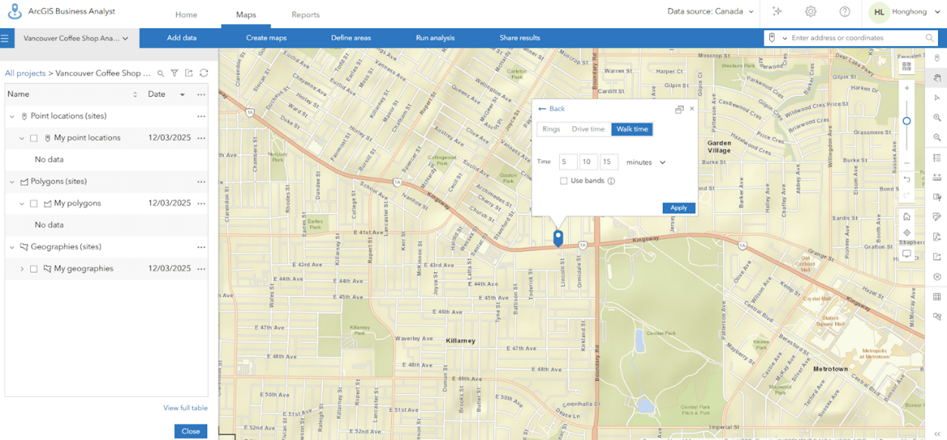 Map interface with a dialog to define trade areas using 5-, 10 and 15-minute walk times.