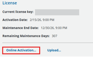 Capture d&rsquo;&eacute;cran d&rsquo;un volet d&rsquo;information sur la licence Cityworks montrant une cl&eacute; de licence partiellement masqu&eacute;e, les dates de fin d&rsquo;activation et de mise &agrave; jour, les jours de mise &agrave; jour restants, et deux liens d&rsquo;action intitul&eacute;s &laquo;&nbsp;Online Activation&hellip;&nbsp;&raquo; (activation en ligne, en surbrillance) et &laquo;&nbsp;Upload&hellip;&nbsp;&raquo; (t&eacute;l&eacute;verser).