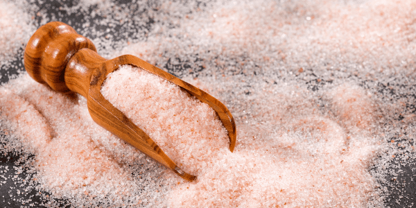 scoop of Himalayan pink salt variety 