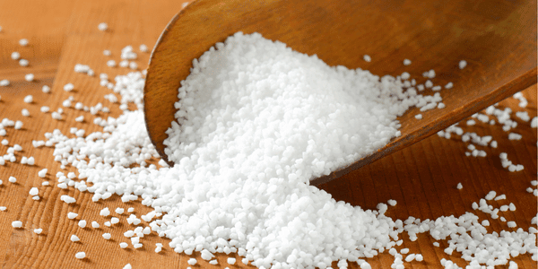 scoop of kosher salt variety