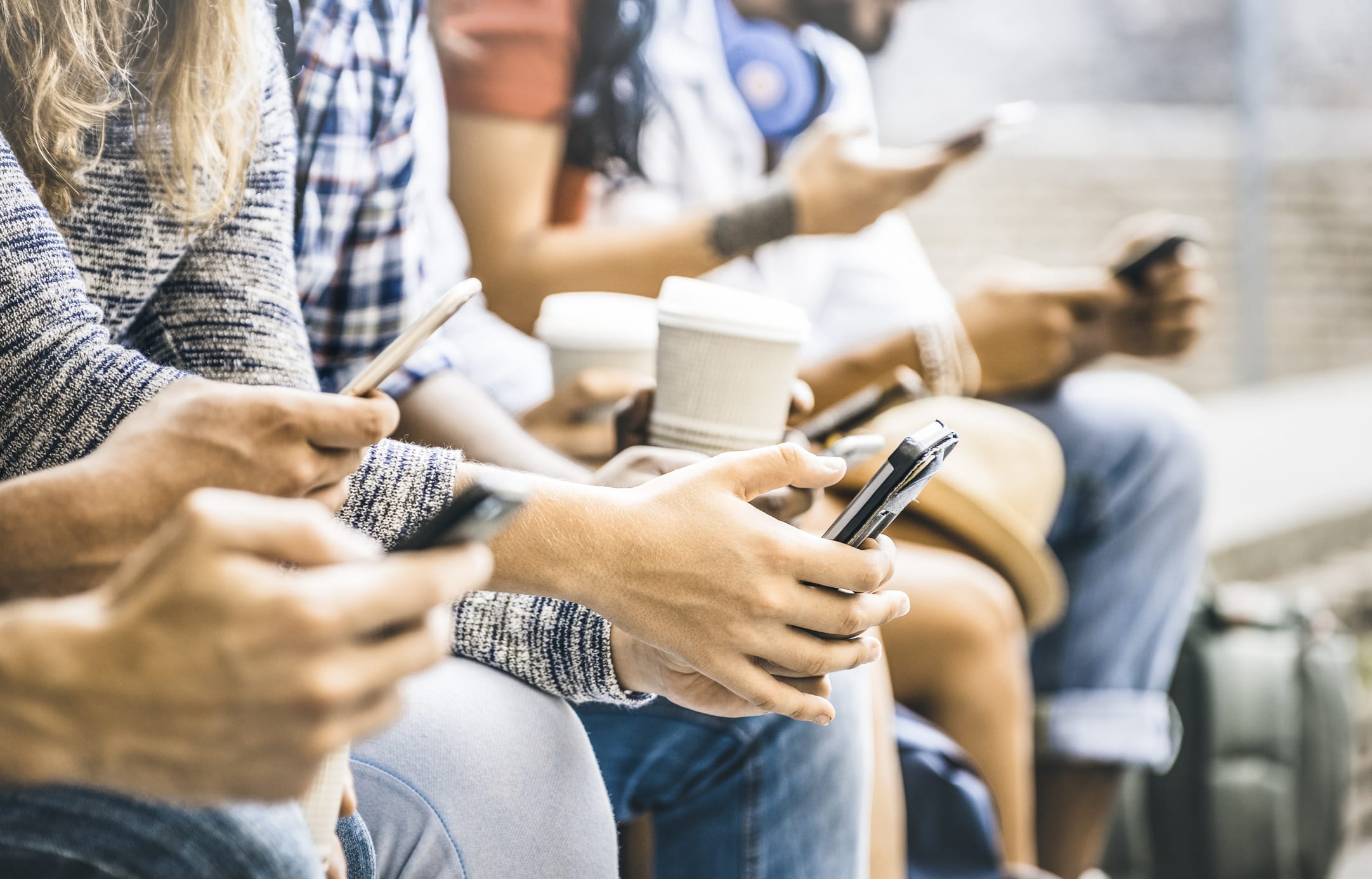 Millennial homebuyers using phones