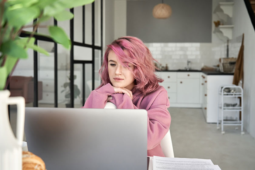 Gen z CPA working from home