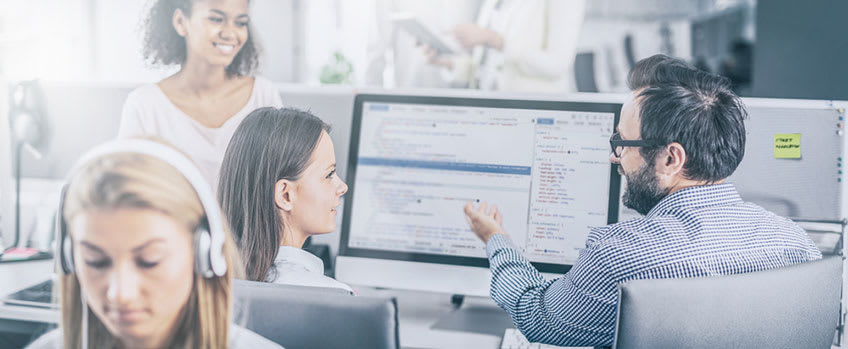 manager of tech company explaining accounting roles within company