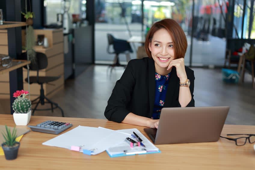 Offshore accountant on standby waiting for stateside company to upload documents