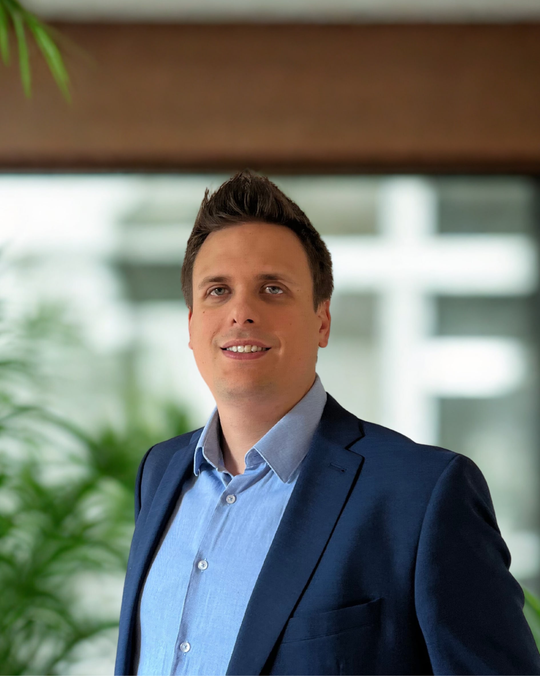 Dr. Florian Weyland