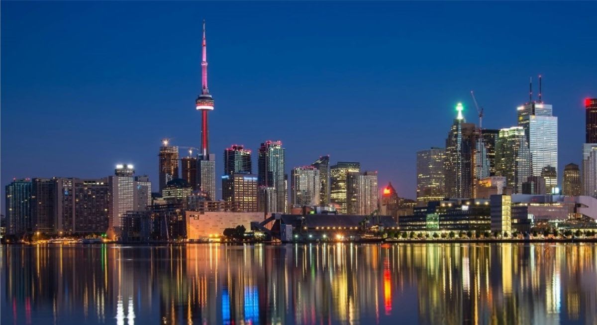 Vue panoramique de Toronto en soirée