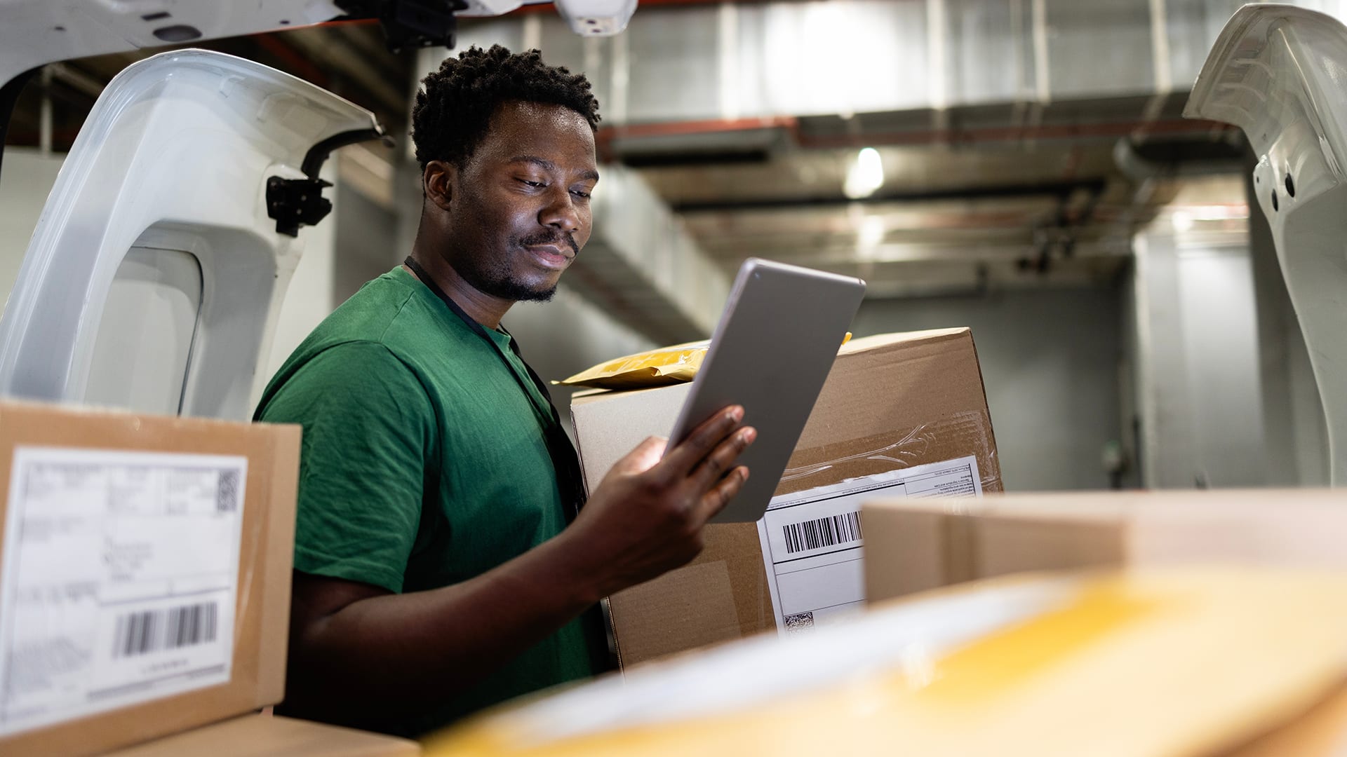 Post Office Delivers Quality User Experience with Visibility at Remote Offices