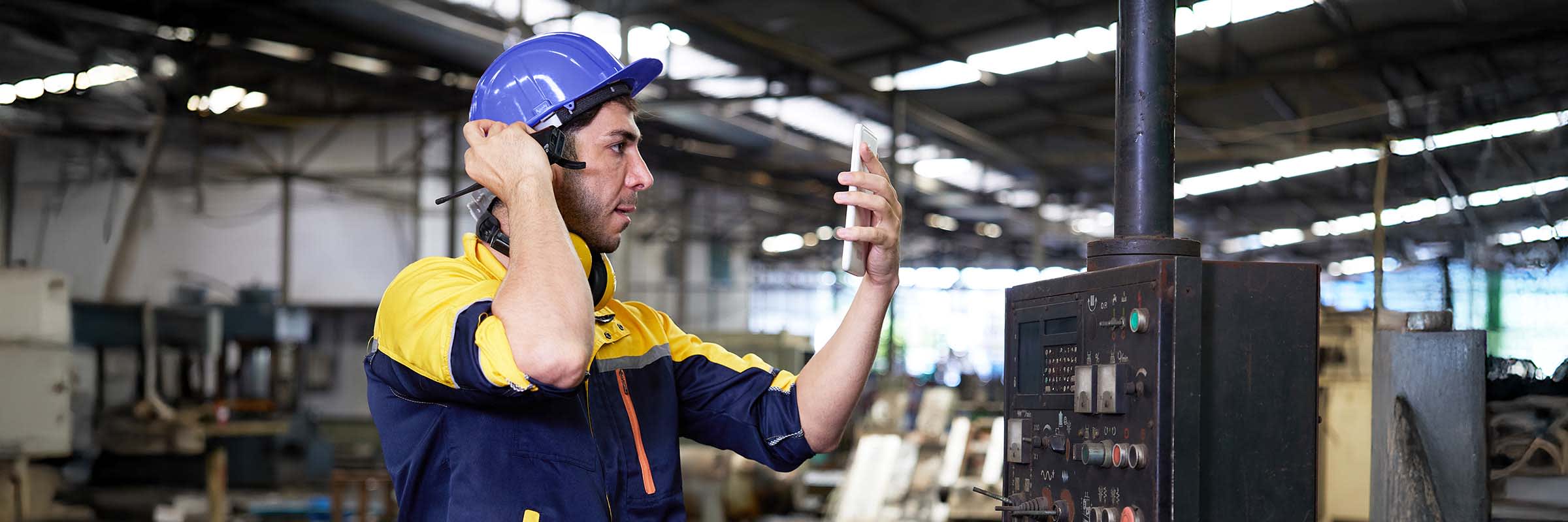Bell connecte les travailleurs et bureaux de Smith-&-Long partout au pays avec des services Internet, de collaboration, de suivi de parc de véhicules et de mobilité.