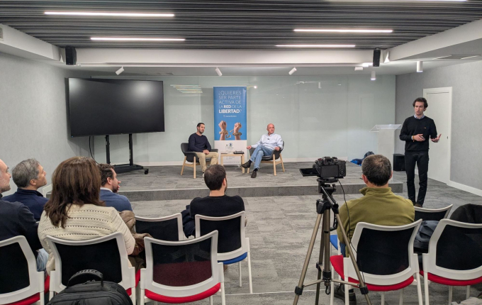 Conversación con Paco Capella