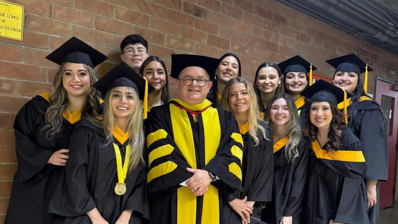 Graduacion_medicina_mayo_2026
