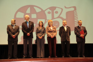 450px-Pop201102web