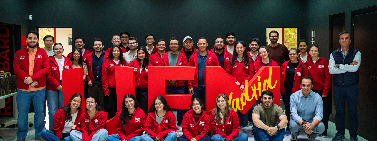 Estudiantes del MBA en el campus de UFM Madrid durante el viaje académico del 2026.