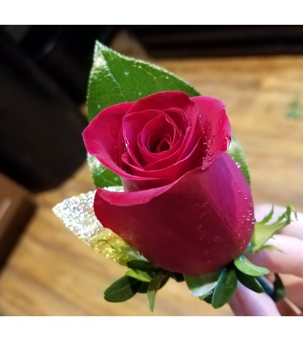 Single Rose Boutonniere