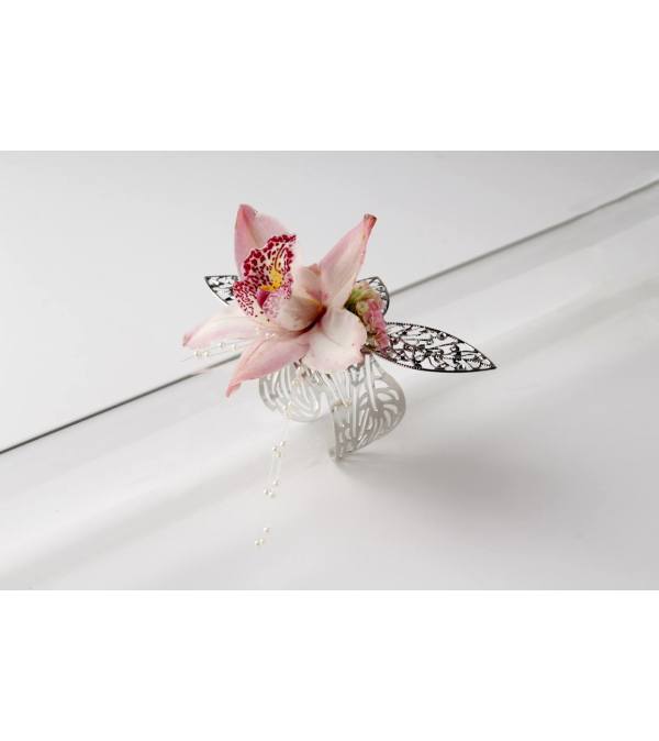Deluxe Sparkle Corsage 108