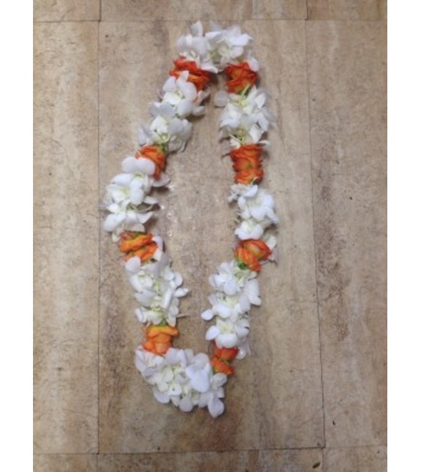 WHITE AND ORANGE LEI