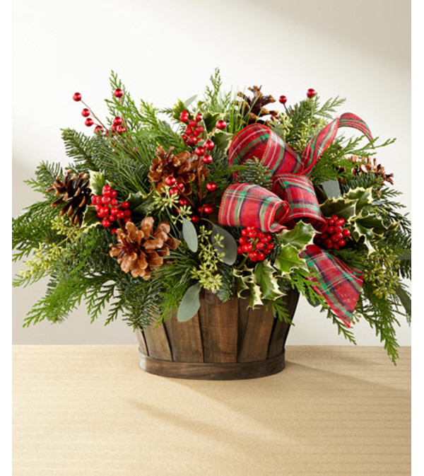 Holiday Homecoming Evergreen Basket