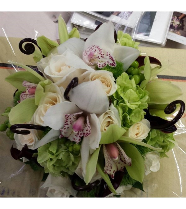 green and white cymbidium bridal bouquet3