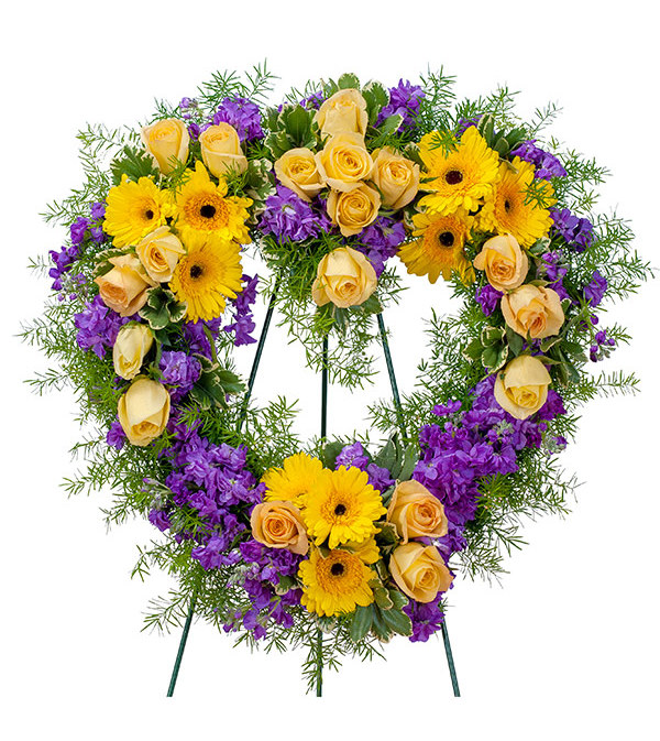 Vivid Memories Heart Standing Wreath DW