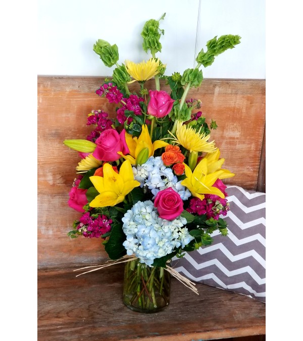 Cheerful Rose Bouquet