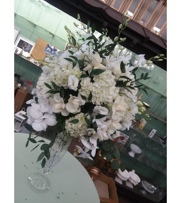 vendela roses, white hydrangea center piece26
