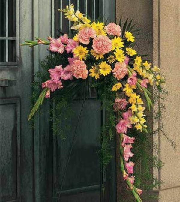 Pastel Crescent Spray