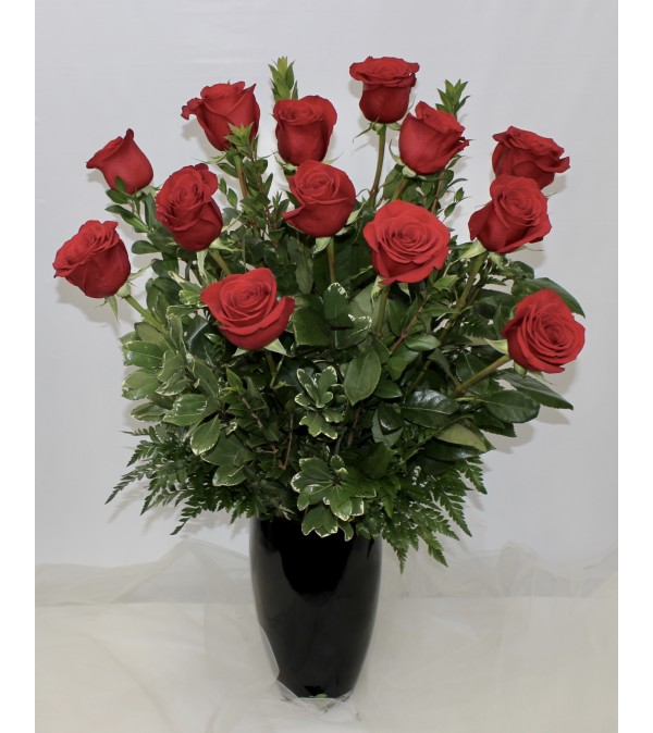 Dozen Red Roses Traditional