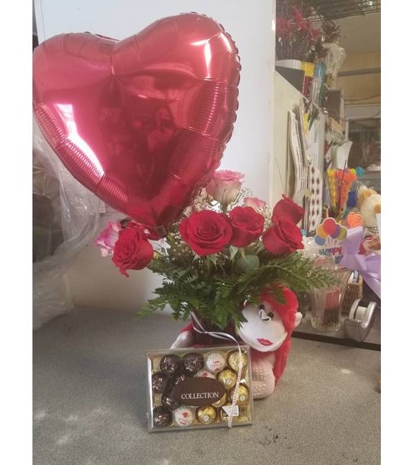 "LOVE LOVE RED ROSES"