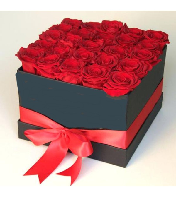 25 Red Bloom Hatbox