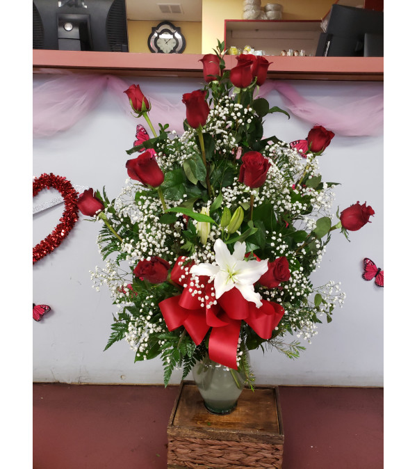 Traditional all roses