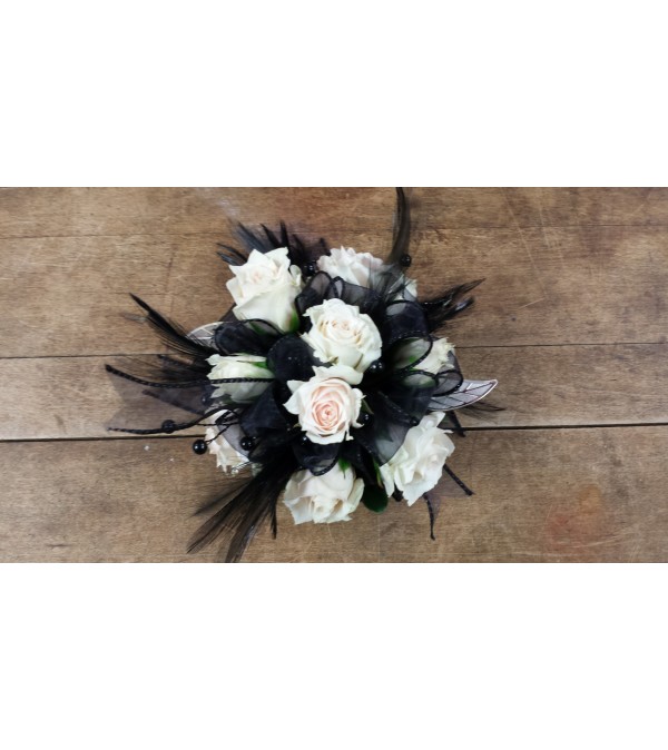 Keda Wrist Corsage