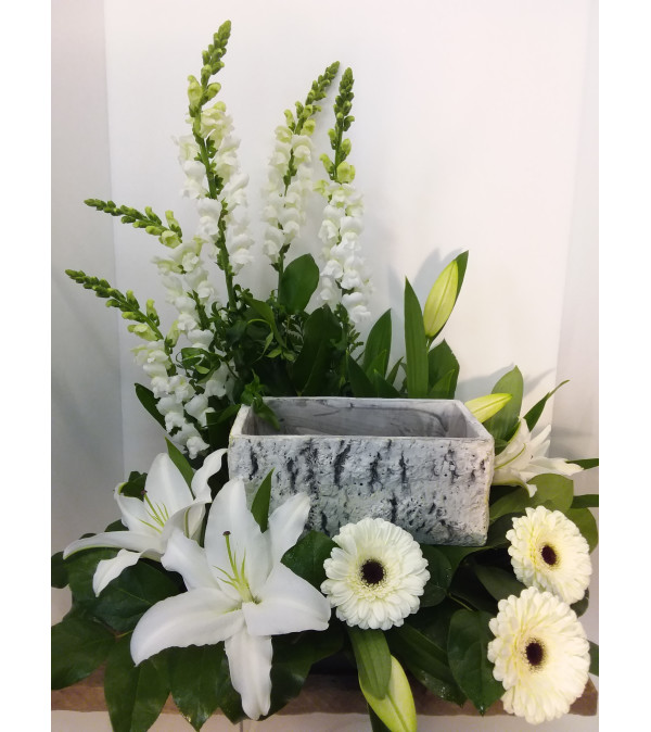 Tranquil Lily Cremation Tribute