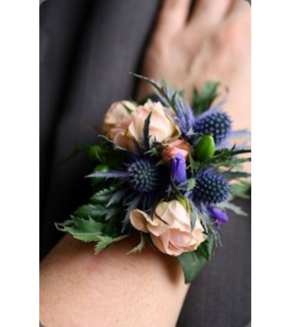 Garden Style Wrist Corsage